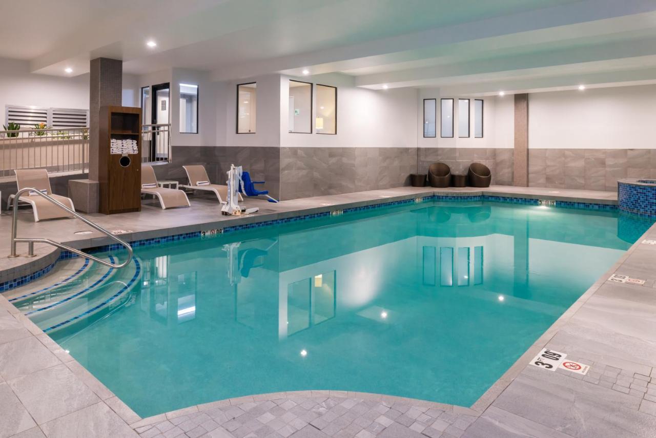 Holiday Inn Concord Downtown, An Ihg Hotel מראה חיצוני תמונה